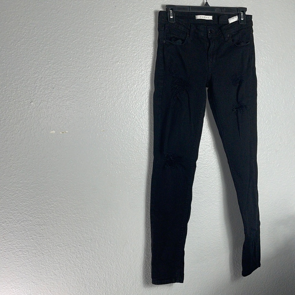 ✨LAST CHANCE ✨Black Distressed Jeans